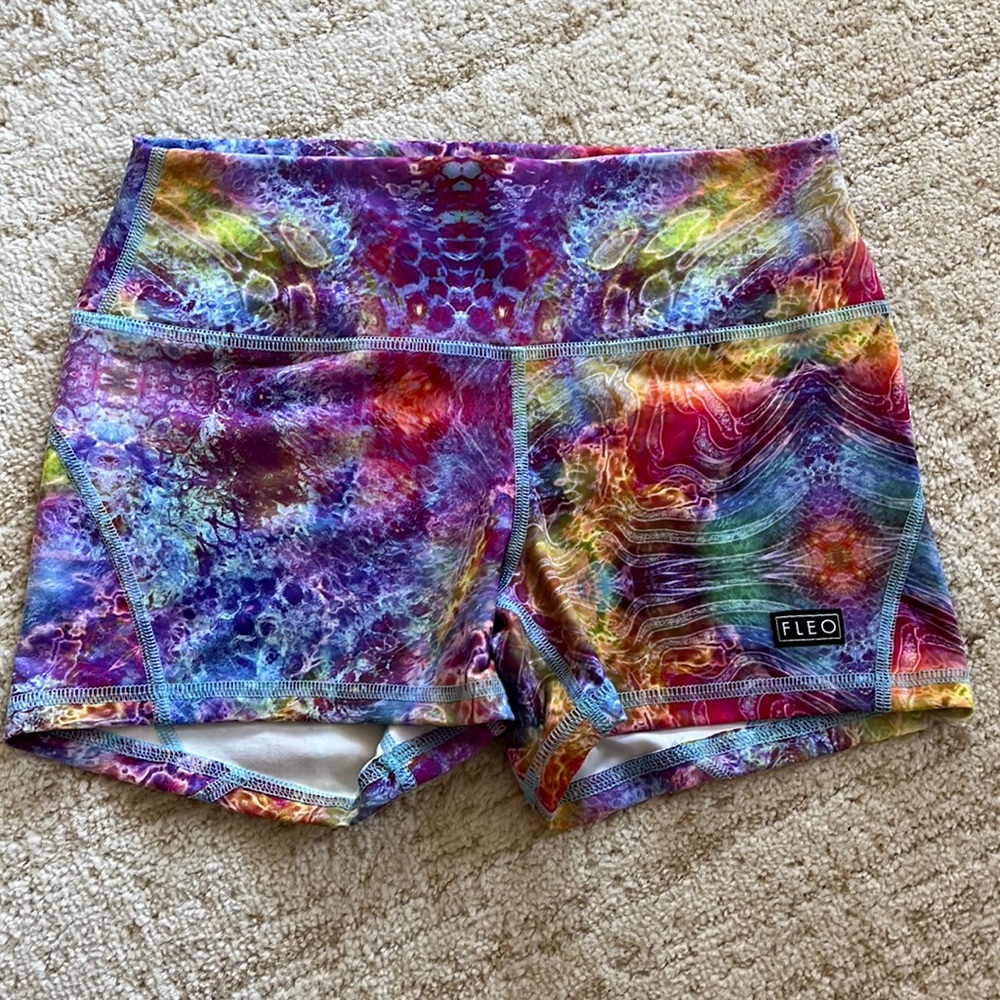 Like new fleo shorts!
